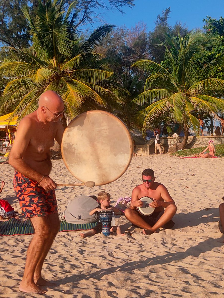smatveev's tweet photo. Sunny 🌞 funny 🏖️ drums🪘 with honey 🥰 #phuketdrumcircle https://t.co/3rLmD8oXKQ