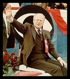 #HappyPresidentsDay Four US Presidents have served as #GrandMarshal for the @RoseParade and #RoseBowl Game: Herbert Hoover (1945) Richard M. Nixon (1953, 1960) Dwight D. Eisenhower (1964) Gerald R. Ford (1978)