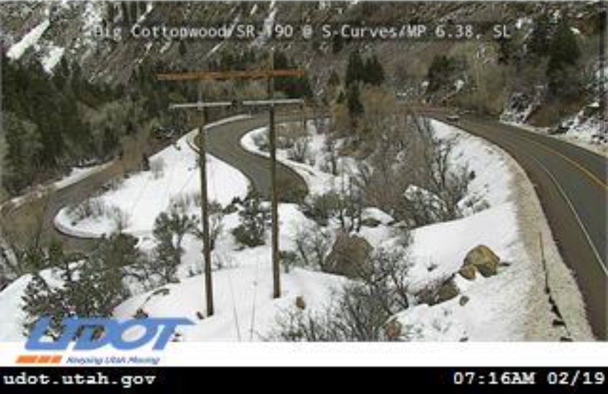 UDOTcottonwoods's tweet photo. 🚨#RoadWeatherUpdate🚨
The #TractionLaw has been lifted in Big & Little Cottonwood Canyons. #SR190 #SR210
REMINDER: This is based on current road conditions, is subject to change at any time, and applies to both travel directions.
@UDOTTRAFFIC @UtahDOT @UDOTRegionTwo https://t.co/17dwekUOCi