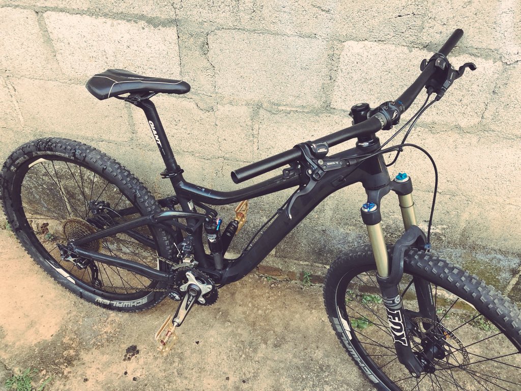 nuhtim1's tweet photo. First time on a downhill 
#giant https://t.co/pAxMJVVf6j