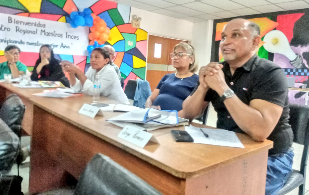 INCESFALCON1's tweet photo. #Entérate II Avanzamos optimistas por la Venezuela productiva con el 1er. Encuentro Regional de Maestros Inces en #Falcón: "Planificando nuestro mejor año", junto a educadores de Coro y Punto Fijo en el Centro de Formación Socialista "Ali Primera".

#AprendeLaTécnica https://t.co/x5vUGLAk0R