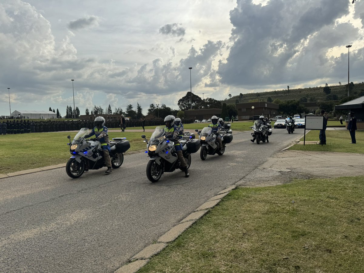 visiontactical's tweet photo. The Programme is kicking off at Nasrec!
🚨 The Gauteng Premier @Lesufi just made an entrance escorted by the Gauteng Traffic members amidst a sea of law enforcement officers on parade!
The 2024 #SOPA is ready to roll! 🚓💂♂️👮 #GautengPride #ParadeTime https://t.co/OV9NuHYXfH
