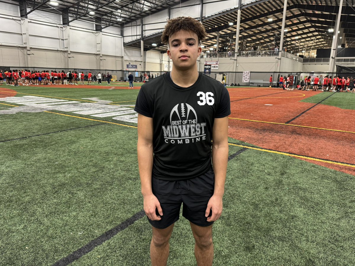 SWiltfong_'s tweet photo. Pataskala (Ohio) Watkins Memorial 2026 WR Jaeden Ricketts ran a couple 4.4s at the @BOTMWCombine today. As a sophomore used that speed to turn 54 catches into 650 yards and 11 TDs. Plans to camp at #Purdue #OhioState #Michigan #Clemson and #Georgia. Feels a connection with the Boilers and Buckeyes early on. https://t.co/U8czQP3iTt