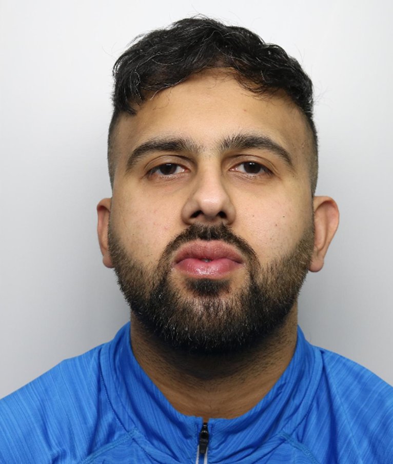 Faisal HUSSAIN has been convicted at Leeds Crown Court today, to 5 Years in prison for Possession with Intent to supply Crack Cocaine and Heroin. These offences took place in the Pontefract area over a number of months 🚔❄️#operationADDER
