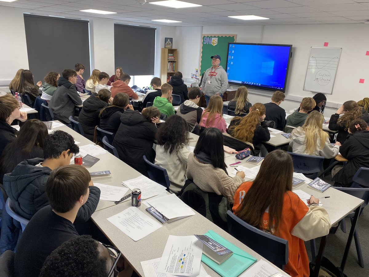 kesacademy's tweet photo. Fabulous attendance at our YR 11 half term, pre-mock, booster classes.
Crescat in Horas Doctrina!
#studyinghard #mocks https://t.co/uaCJzddAHR