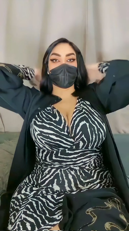 زواج مسيار الامارات
اماراتيه
العمر 35 
الطول168
الوزن65
الوظيفه دكتوره 
البشره بيضاء ناعم
جميله جدا ومهتمه بنفسها
لاترغب في الانجاب
بدون مصروف شهري
السكن ملك 
ترغب بزواج مسيار من رجل محترام ويخاف الله فيها ويسعدها وتسعده
#رساله_اليوم