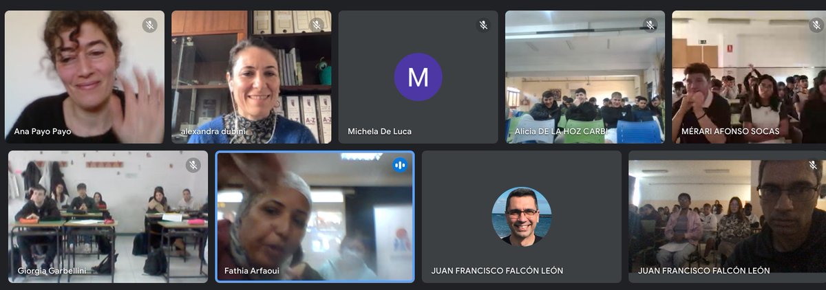 Yoquierapromat's tweet photo. Hoy en #ProyectoDubini celebramos junto a @anapayopayo y @alexdubini el #11f #mujeryciencia Videoconferencia con la participación de +200 estudiantes de @iessanbenito @salesianosLC (Tenerife) y el IES Guadalerzas (Toledo) 🇪🇸 Les Écoles Idéales (Túnez)🇹🇳 y Liceo Meucci (Aprilia)🇮🇹 https://t.co/69RDWRsN8E