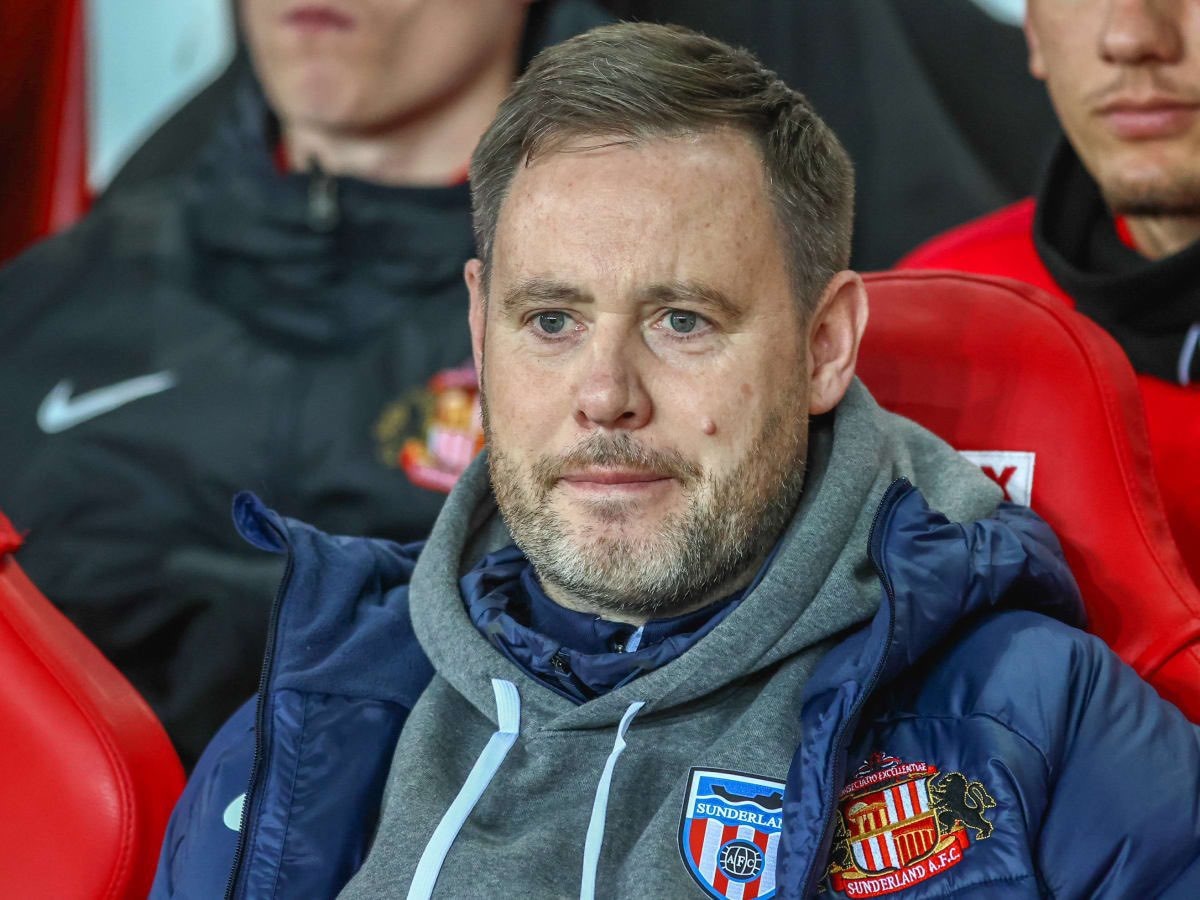 Sunderland part company with head coach Michael Beale after just nine weeks in charge. Assistant manager, Mike Dodds, will take charge until the end of the season as the club consider a long-term appointment in the summer. @CommentaryLive1 #SAFC