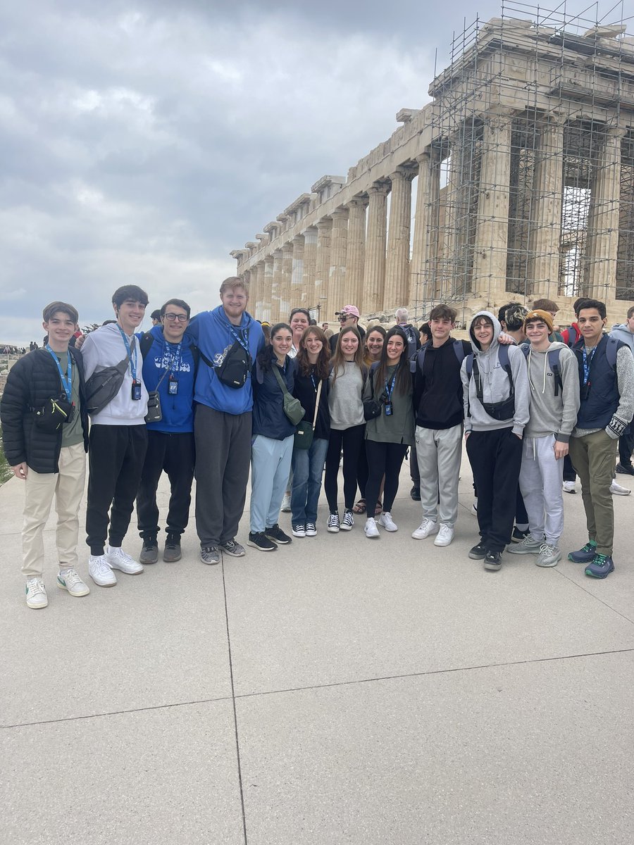 TweetingPureAu's tweet photo. Been slacking on my tweetingโฆ but WIHS students made it to Athens! ๐ฉต๐ฌ๐ท Thrilled that I am able to experience this with them!
#WIProud #EFTours #FebruaryBreak https://t.co/Lm5QGVGhzp
