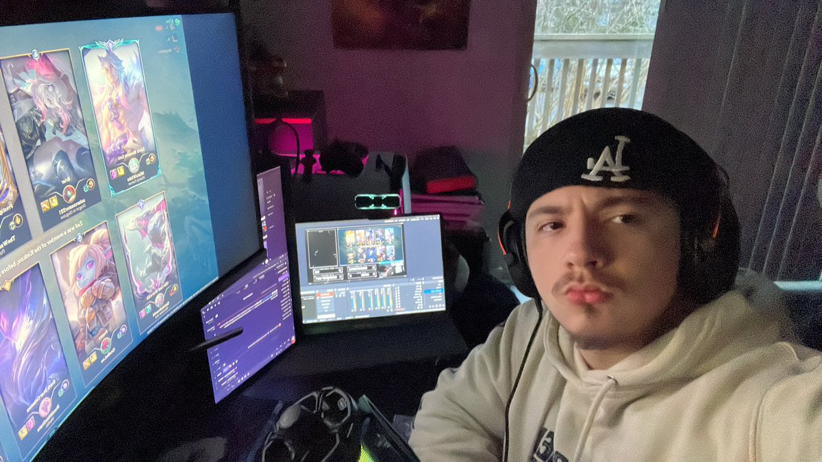 Brezzykae's tweet photo. 24 Hour Stream, Thank You For 200 Followers 

https://t.co/0yR4tYTF5L https://t.co/0PVYmi4n8s