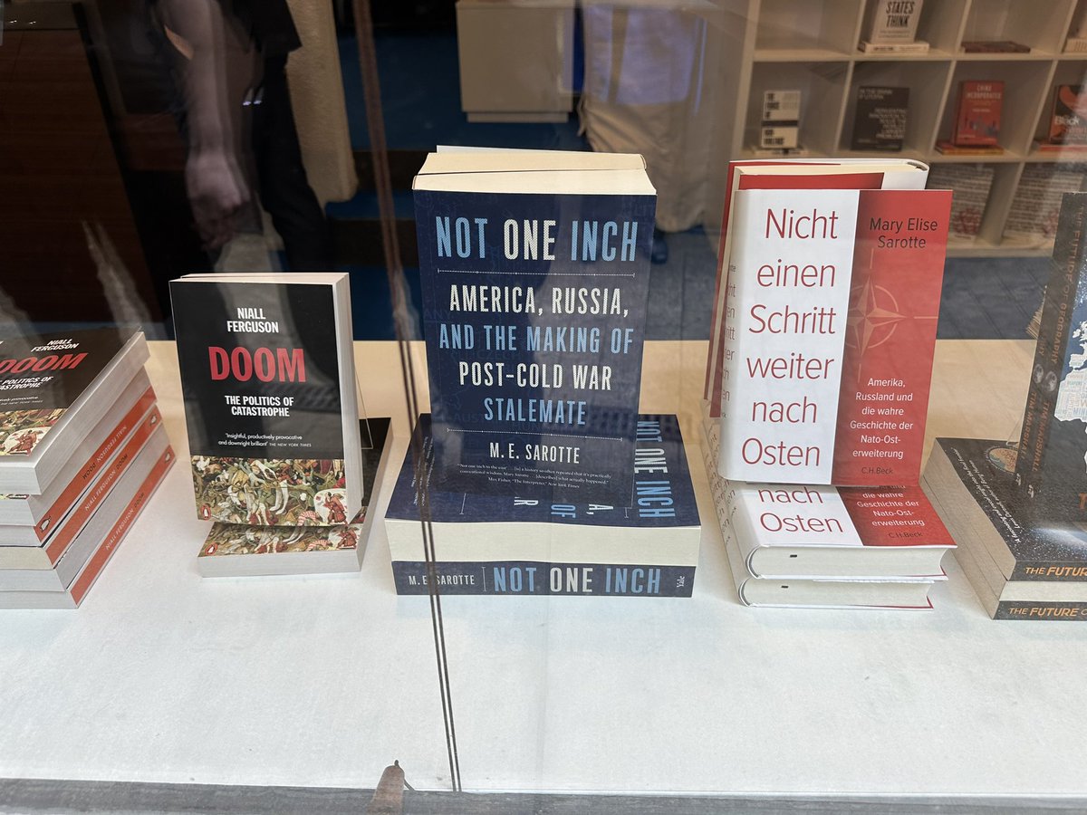 Munich Security Conference has many nice details. Did you know that they make a special pop-up bookstore with a selection of books on global security?