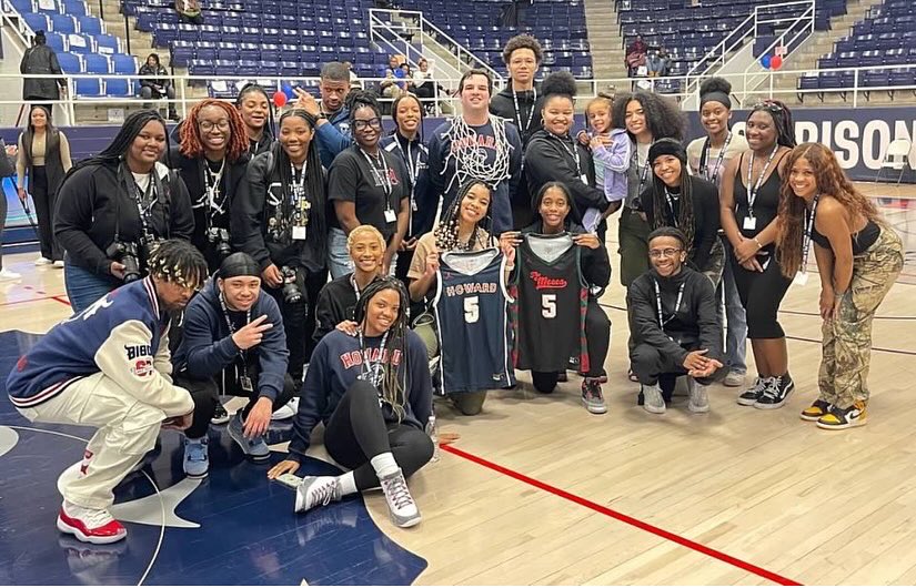 HUMensBB's tweet photo. #StudentManagerAppreciationWeek @gtghoops has a different meaning at #TheDreamFactory.
Our program is the best incubator of young black sports talent in America, providing opportunities for over 100 students to be part of the team.
Our managers are essential to our success! https://t.co/pENlAv4S1P