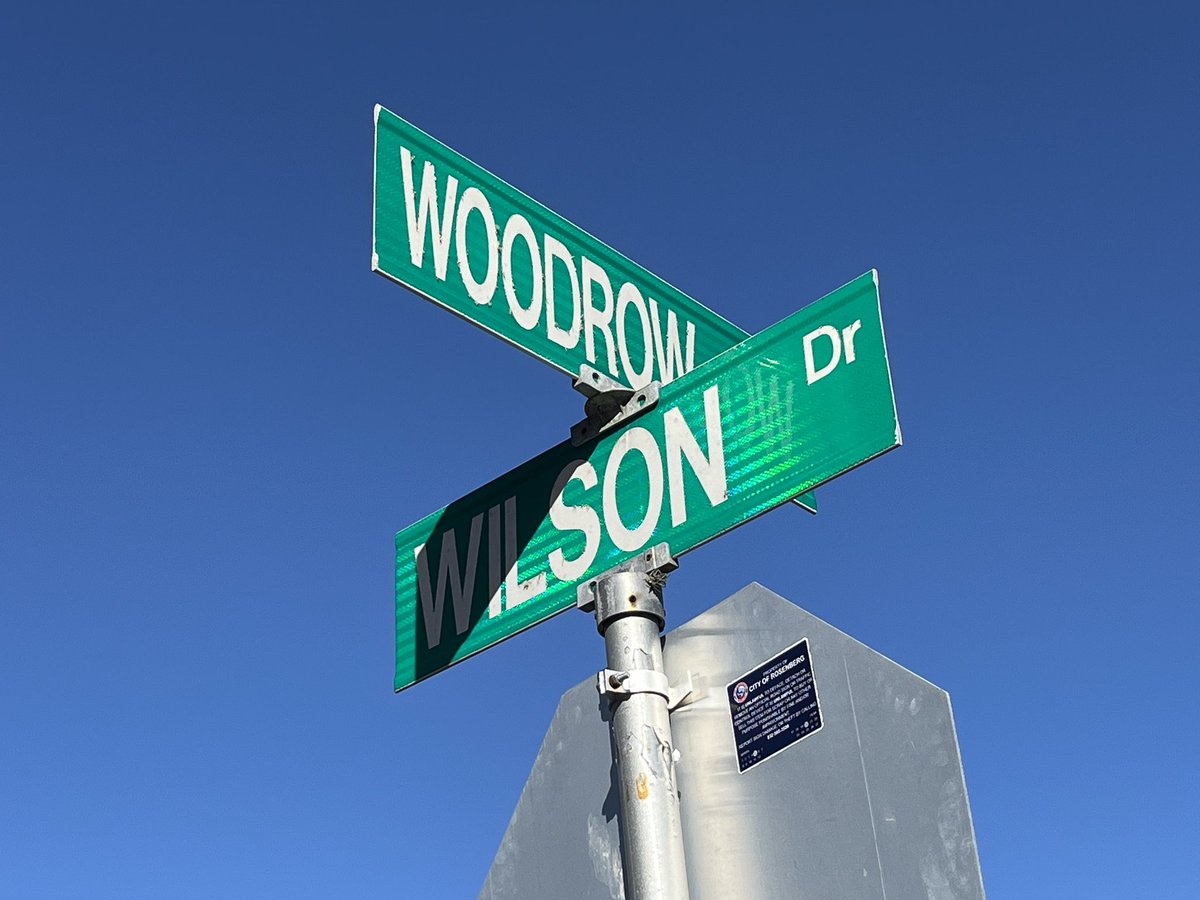 In honor of Presidents' Day, here's the perfect Rosenberg intersection to showcase!

Who's your favorite president? I've always been found of John Adams. He was a Founding Father, second president and best of all, from Massachusetts!