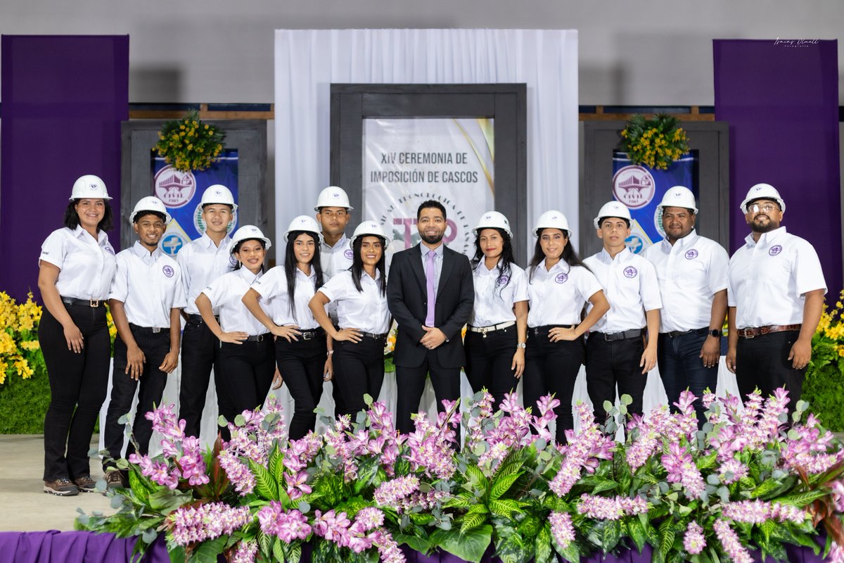 En esta ocasión participan por primera vez la Licenciatura en Ingeniería Civil, que será la primera generación que egresa de este Centro Regional. También, el Técnico en Sistemas Eléctricos se unen a la actividad emulando la iniciativa realizada por la sede de Bocas del Toro.