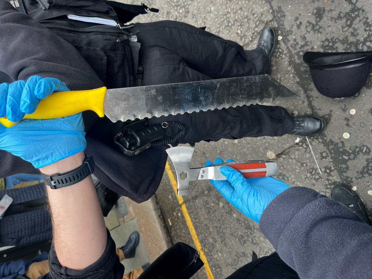 St Helen's Police tweet media