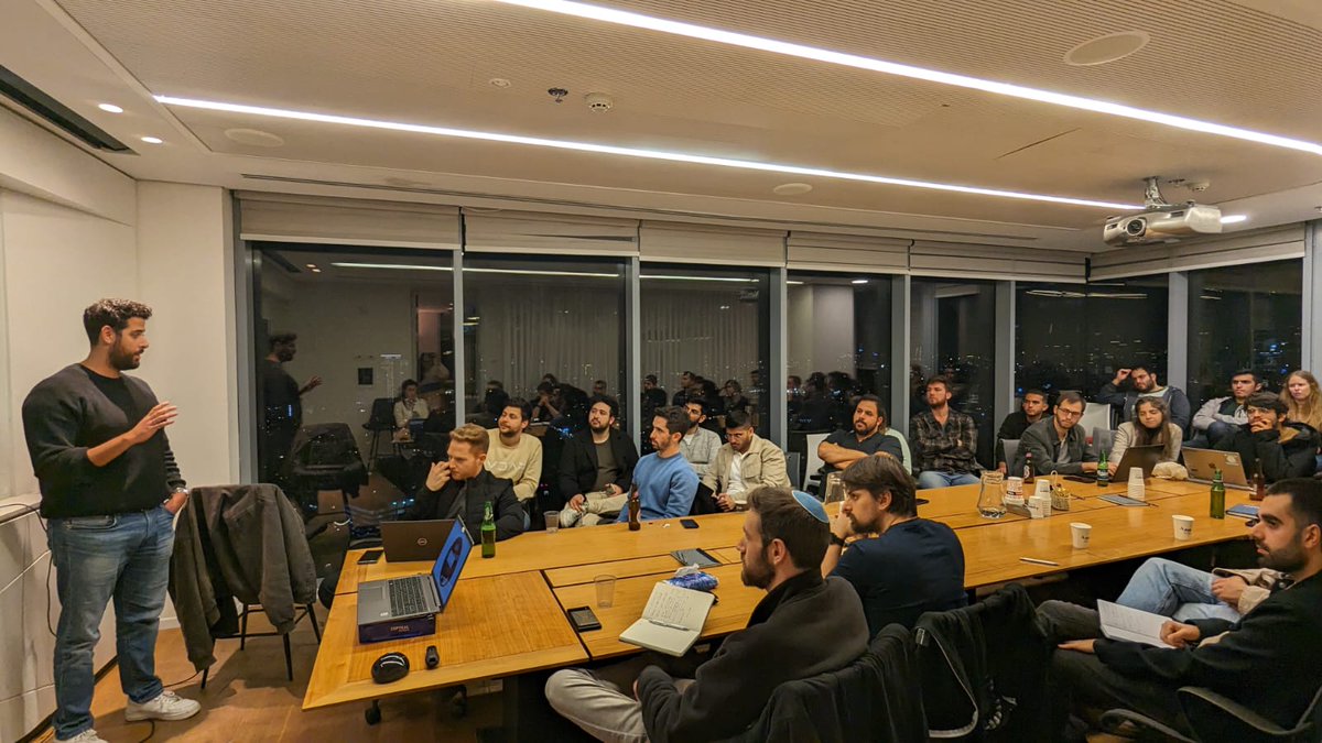 Sales - Art or Science? A super practical session for our #Sales Catalyst program in collaboration with #Matzov #Entrepreneurs Forum.