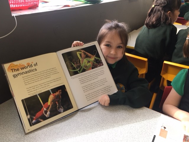 Chess_WPA's tweet photo. We're starting learning about information texts this half term. We started off by exploring our new text type and sharing the new facts we found. Good practice for our reading café on the 29th February 📚🧐 #watersidereading #happychildrenlearn https://t.co/nGlxg2mD5G