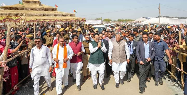 OnlinePali's tweet photo. दुनिया के पहले ॐ मन्दिर का प्राण प्रतिष्ठा महोत्सव, सीएम भजनलाल शर्मा पहुचे जाडन, नवनिर्मित द्वादश ज्योतिर्लिंग शिवालय में की विशेष पूजा अर्चना
#pali #omtemple #jadan https://t.co/9qfwFYLCoU