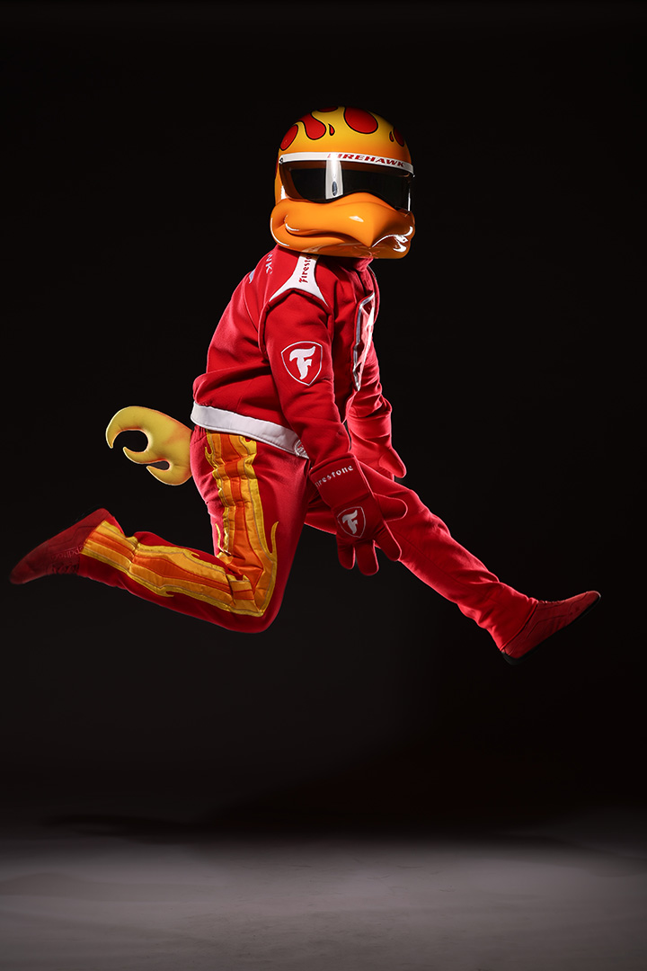 neckthai's tweet image. Is @McclungMac the Firestone Firehawk? #Hangtime