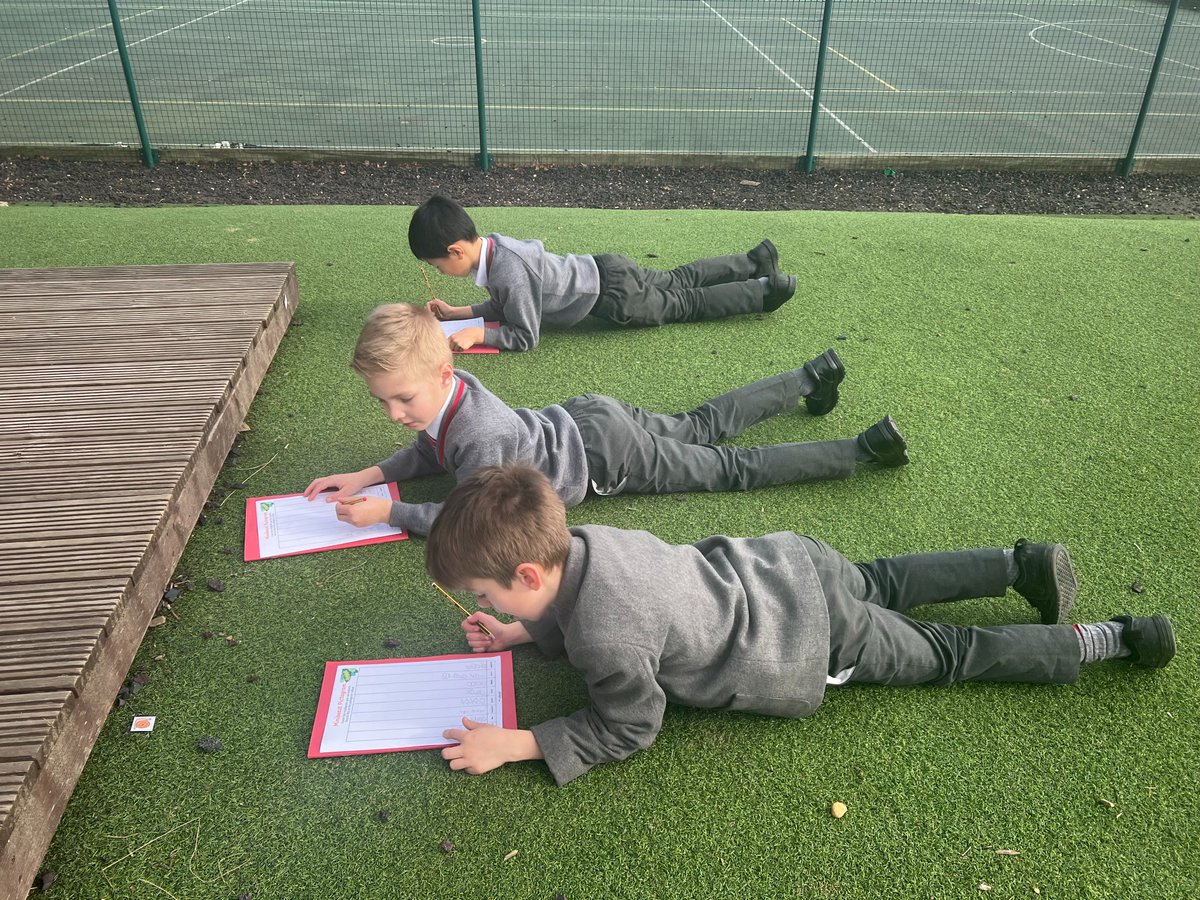 BGS_LowerSch's tweet photo. Year 2 scientists went on a minibeast hunt and recorded data in a Pictogram format #BGS_Year2 #BGS_Science https://t.co/RzxI7kj3He