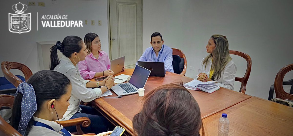 Alcaldía de Valledupar (@alcaldiavpar) on Twitter photo Desde la administración del alcalde <a href="/ErnestoOrozcoD/">Ernesto Orozco Durán</a>, la jefe de la Oficina Asesora de Planeación, Laura Garrido, realizó una mesa de trabajo en acompañamiento de la <a href="/PGN_COL/">Procuraduría General de la Nación</a>, <a href="/JEP_Colombia/">Jurisdicción Especial para la Paz</a>, Agencia para la Reincorporación y Normalización⤵️ Desde la administración del alcalde <a href="/ErnestoOrozcoD/">Ernesto Orozco Durán</a>, la jefe de la Oficina Asesora de Planeación, Laura Garrido, realizó una mesa de trabajo en acompañamiento de la <a href="/PGN_COL/">Procuraduría General de la Nación</a>, <a href="/JEP_Colombia/">Jurisdicción Especial para la Paz</a>, Agencia para la Reincorporación y Normalización⤵️