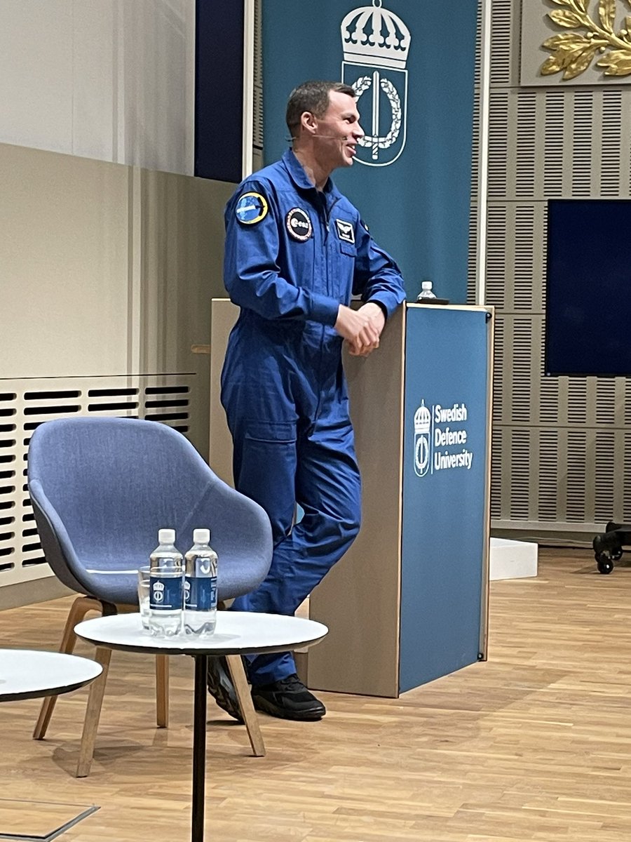 Idag är vi väldigt stolta över att välkomna astronaut @astro_marcus till @Forsvarshogsk