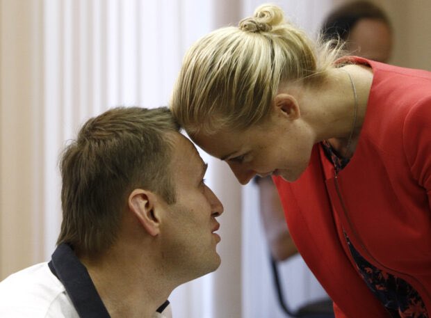 #Navalny’s widow Yulia vows to fight on and continue his work for a better #Russia #YuliaNavalny #betterRussia #putin #Putin #Navalny #NavalnyDead