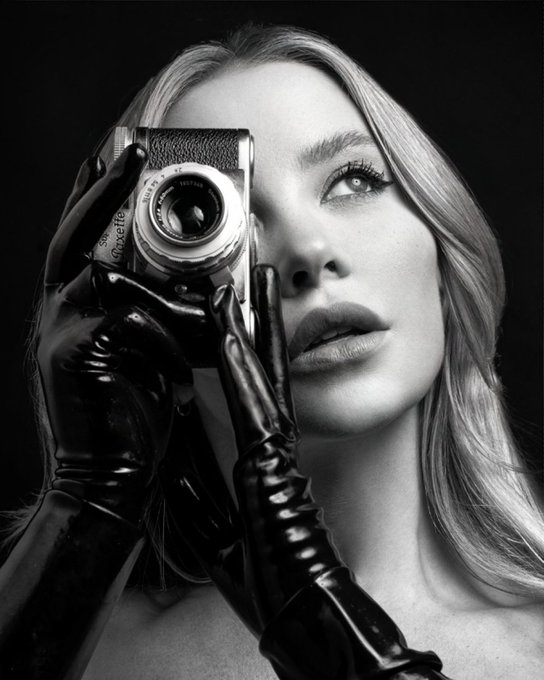 1 or 2? 🖤 https://t.co/9JIU4y646x