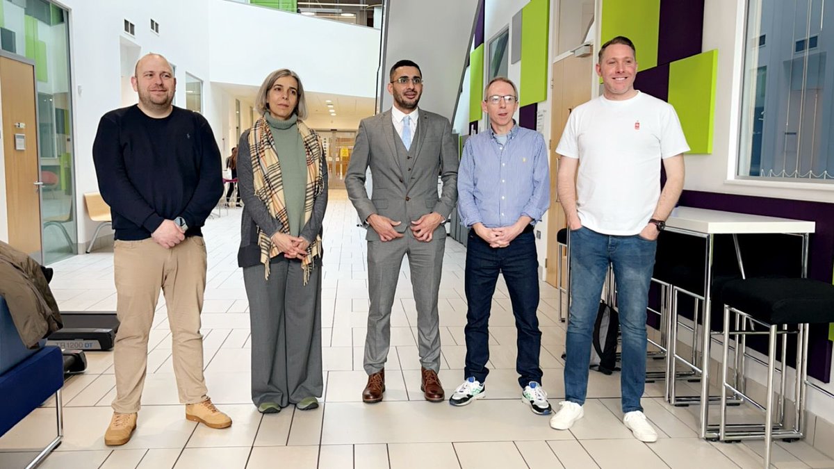 اللهم لك الحمد والشكر
حصلت اليوم على درجة الدكتوراه من جامعة لفبرا تخصص الاحداث الرياضية لصناعة العلامة التجارية من جامعة لفبرا. 
شكراً:
وطني السعودية 🇸🇦 
والديّ: ابي رحمه الله وامي حفظها الله❤️ 

اخواني واستاذتي واصدقائي وكل من ساندني في رحلتي العلمية 👨🏻‍🎓