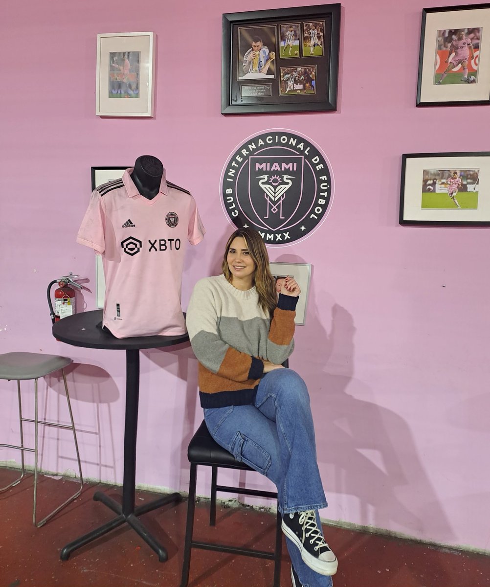 Cuántos son fan del 10??? @messi @InterMiamiCF Los leo.