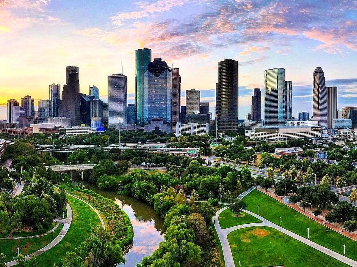 sirdavepeterson's tweet image. New to #Houston? Take time to explore various neighborhoods to find the best fit for your lifestyle. #HomeBuying #LocalTips #Houston | SoldByPeterson.com | IG: @sirdavepeterson