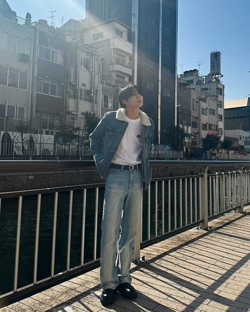 comma_yj's tweet photo. 240220 제로베이스원 인스타그램 #한유진 https://t.co/C8Can66T7d