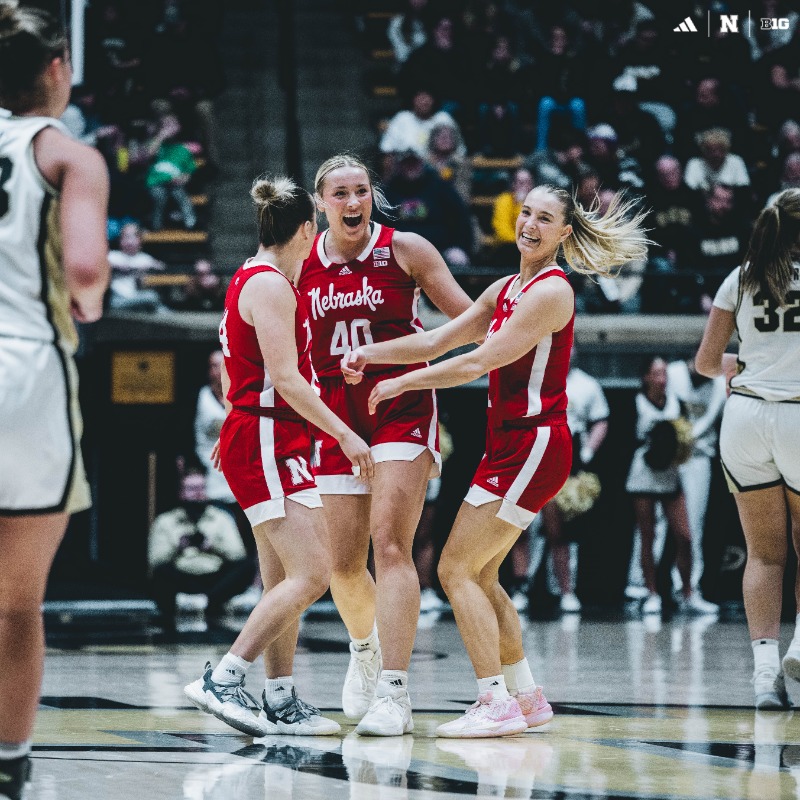 Huskers's tweet photo. Mid-February check-in from the 402 

Presented by @Ameritas