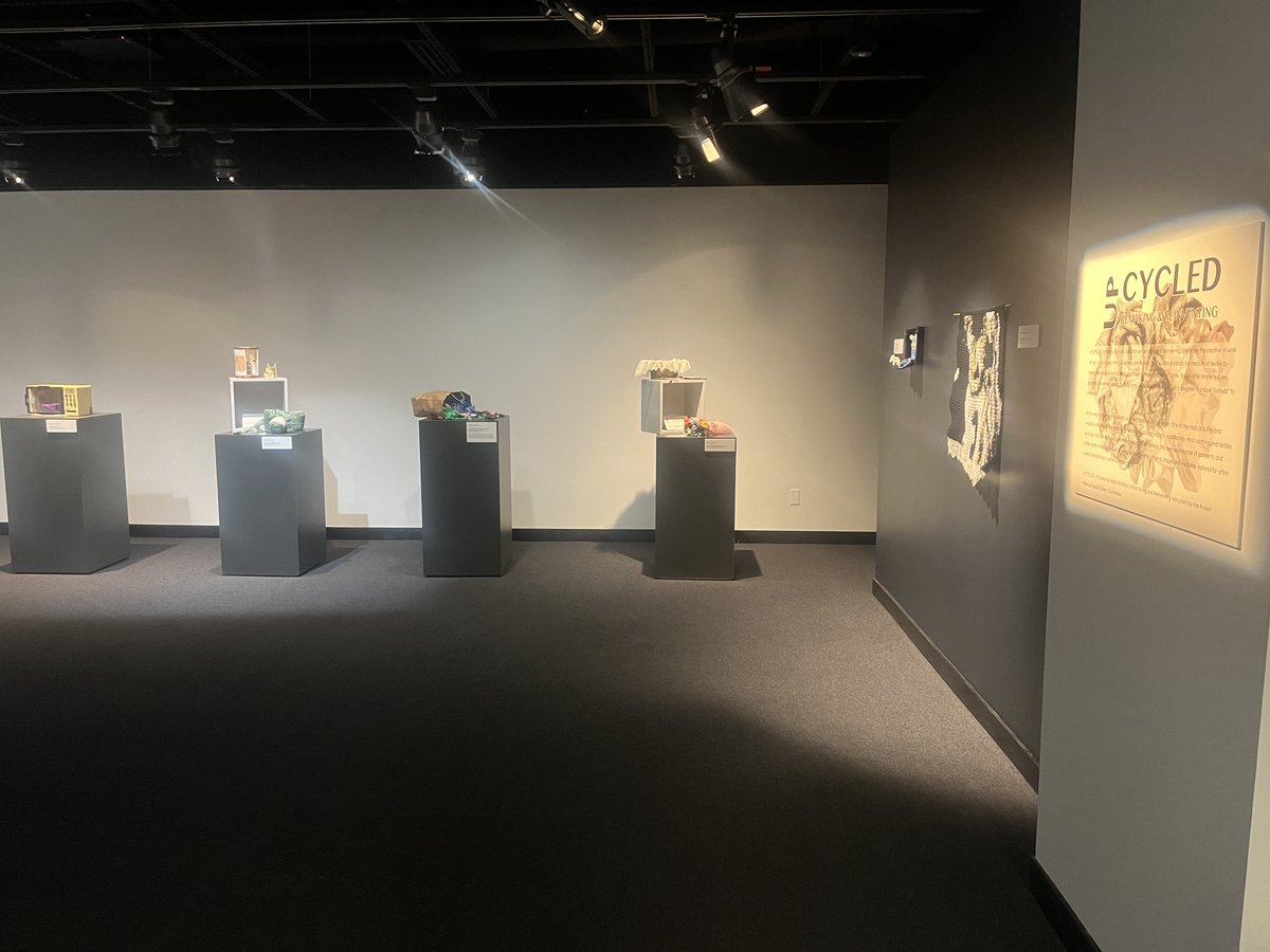 lps_visualart's tweet image. LHS students participated in the @UNL exhibit UPCYCLED. Check out the show from now until March 29th. UNL East Campus 2nd floor of the Gwendolyn Newkirk Human Science Building. A reception will take place March 27th from 5-7pm.