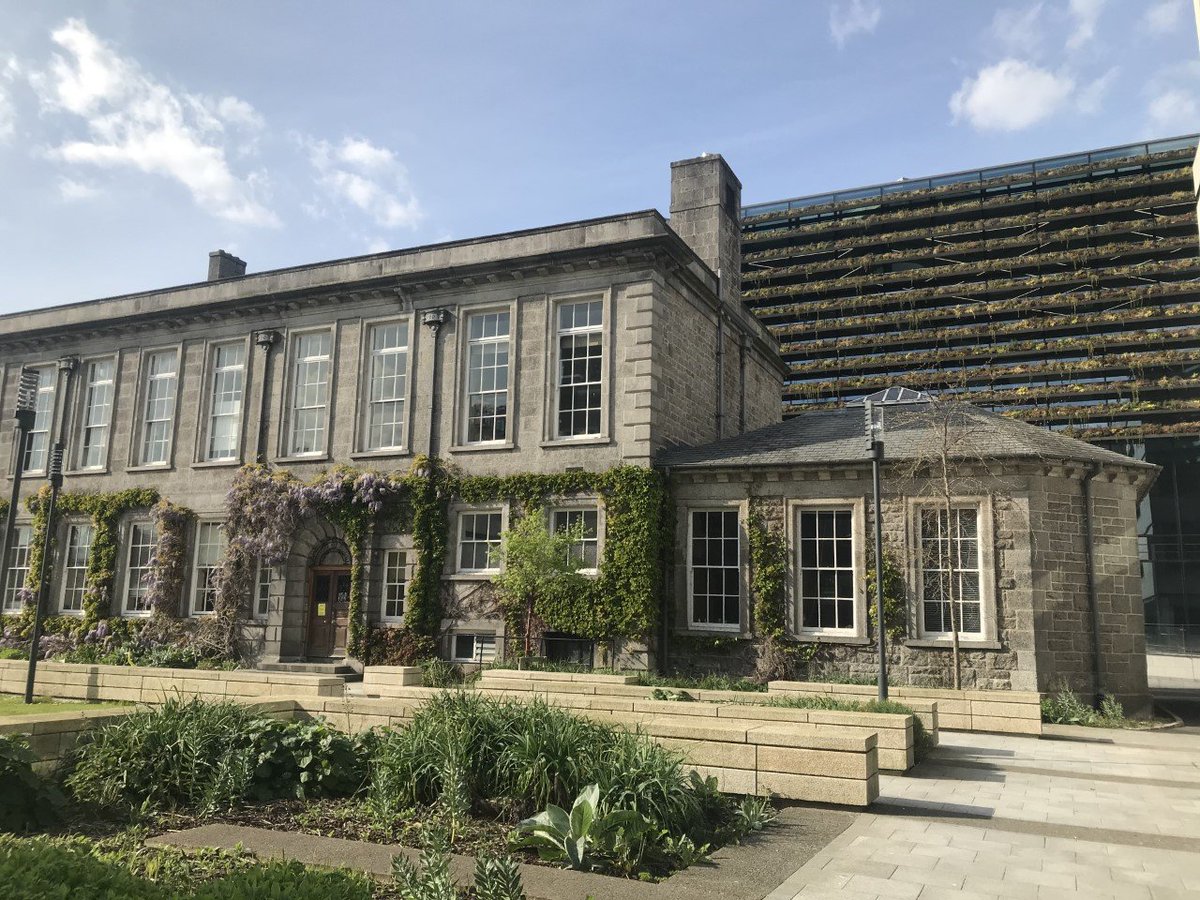 New 3-year teaching fellow position in plant science @tcddublin @TCD_NatSci connected to my ERC Advanced grant @TERRAFORM_H2020 with opportunities to engage with @TCBotanicGarden strategic plan & teach BSc. & MSc modules in Botany ⬇️ my.corehr.com/pls/trrecruit/…