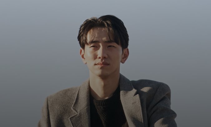🚨 OMG! #LoveInTheBigCity, new gay drama starring YoonSu from #Extracurricular and HoEun from #AllOfUsAreDead, is scheduled to be released at the end of the year.

With 8 EPs of an incredible 50 MINUTES, the adaptation follows the life and loves of an HIV-positive gay writer.