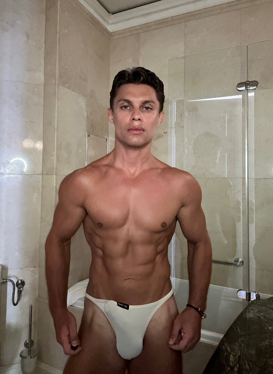 <a href="/lucaskunst2/">Condom free 258K</a> <a href="/LucasEnt/">Lucas Entertainment</a> @dickpromoter