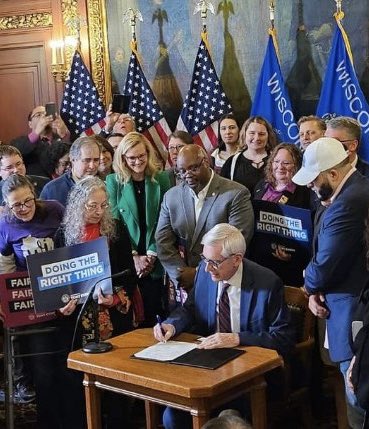 Sarah Godlewski tweet media