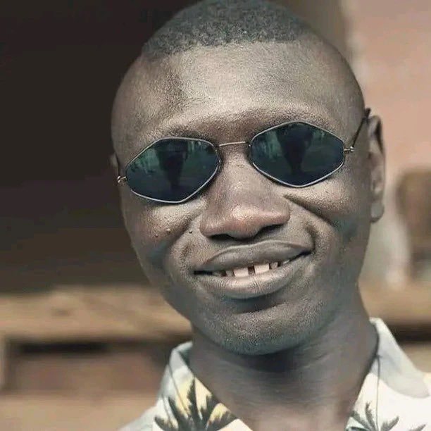 😂😂👐
Basoga women.                  Their men