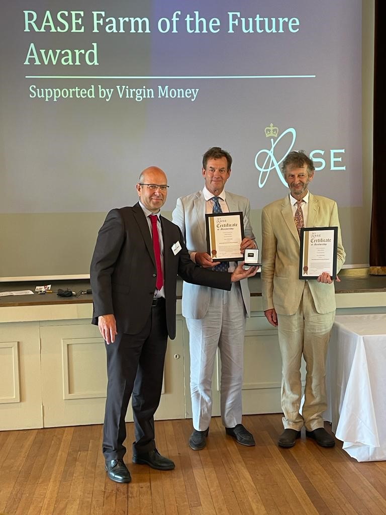 RoyalAgSociety's tweet photo. #RASEawards revisited 🎉🌟

In 2023, brothers John and Paul Cherry were the first to win the RASE Farm of the Future Award, in recognition of how @Groundswellaguk has instilled confidence in many farmers to start their journey towards regenerative farming systems.

Applications for all 2024 RASE Awards are opening soon, so stay tuned for updates on how to submit a nomination 🥇🎆