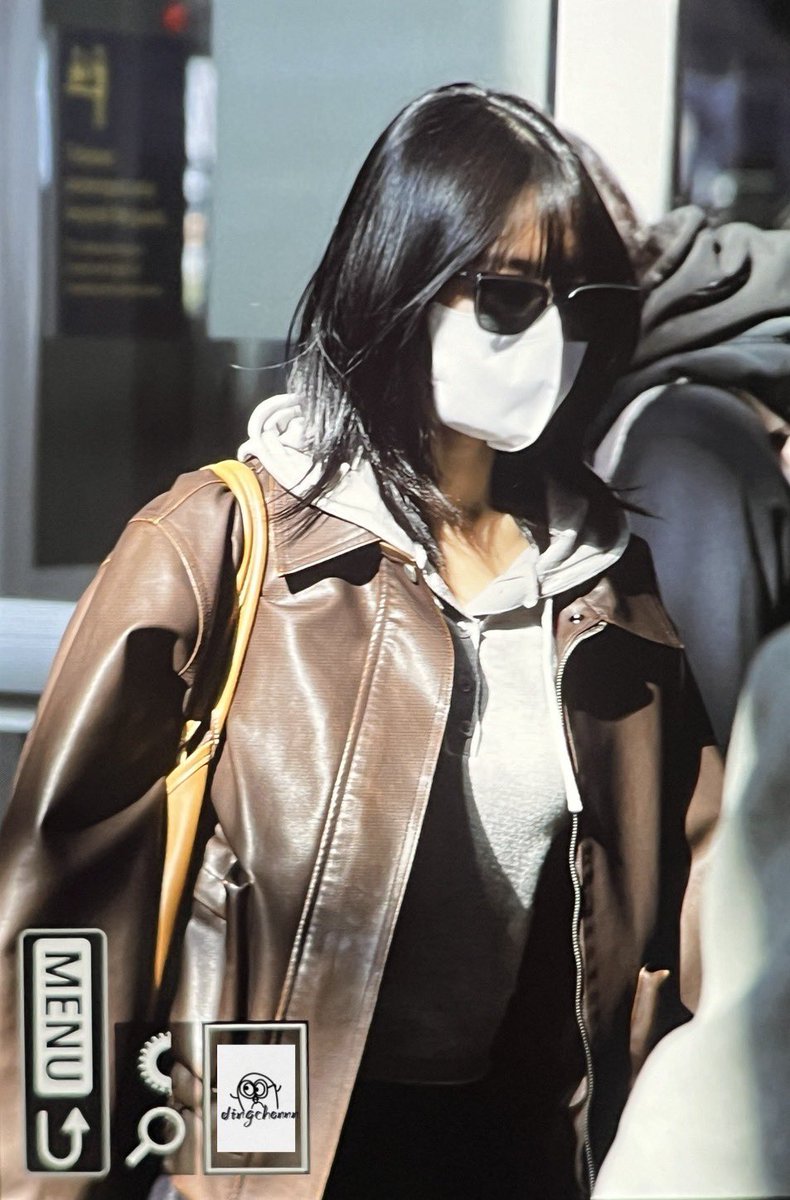 240219 

JFK🛬

#Momo #momo #모모 #モモ
#twice #TWICE #트와이스