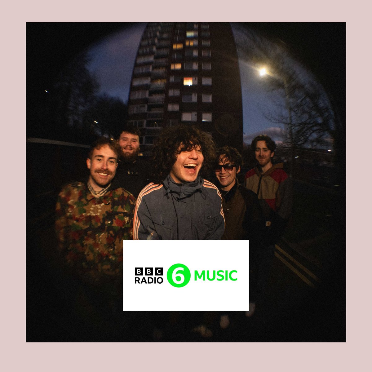 Lammo in the main room on the 1s & 2s via @BBC6Music - radio premiere for @Pastelbanduk with Dancing On A Pin 🌍📻 Get @steve_lamacq CRANKED UP LOUD