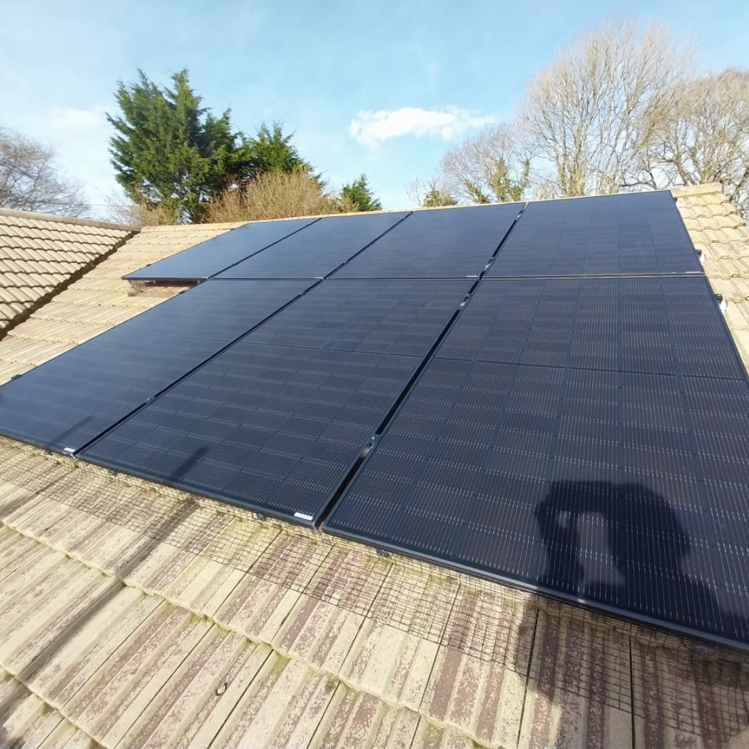 infinityenergy0's tweet photo. Another packed week has passed, filled with lots of Solar Panel and Battery Storage installations.
Not sure if your roof is suitable for solar? Contacts us for a free consultation – we’ll design a fully bespoke system that perfectly matches your needs.
#renewables #solarpanels https://t.co/7wLnoSAgOl