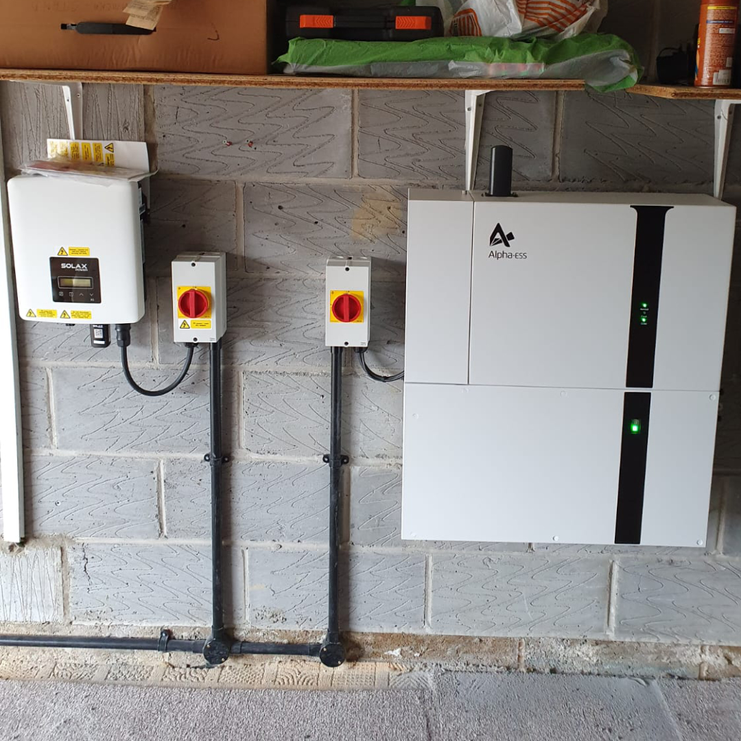 infinityenergy0's tweet photo. Another packed week has passed, filled with lots of Solar Panel and Battery Storage installations.
Not sure if your roof is suitable for solar? Contacts us for a free consultation – we’ll design a fully bespoke system that perfectly matches your needs.
#renewables #solarpanels https://t.co/7wLnoSAgOl