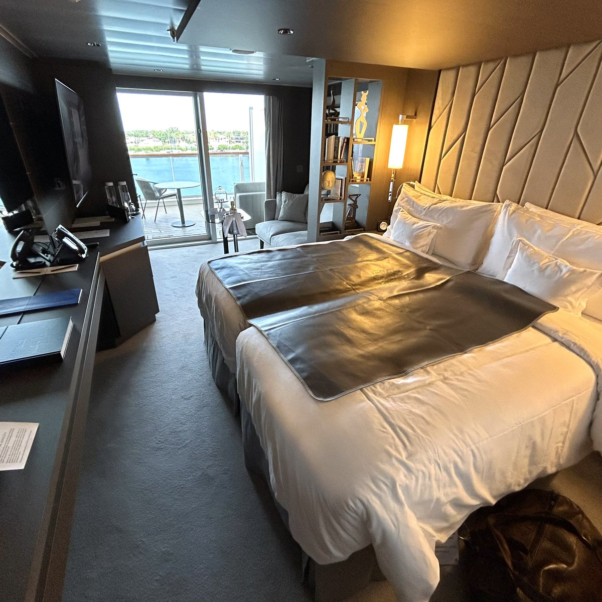 howtotravelbest's tweet photo. Every accommodation onboard @ExploraJourneys is a huge, terraced, ocean-view suite (& with heated marble bathroom floors)!
#ExploraJourneys #OceanStateofMind #LuxuryTravels #Explora1 #flagship #TerraceSuite #heatedfloors #Caribbean #luxury #cruiselife #travel #HowToTravelBest https://t.co/VvuhK3NGEY
