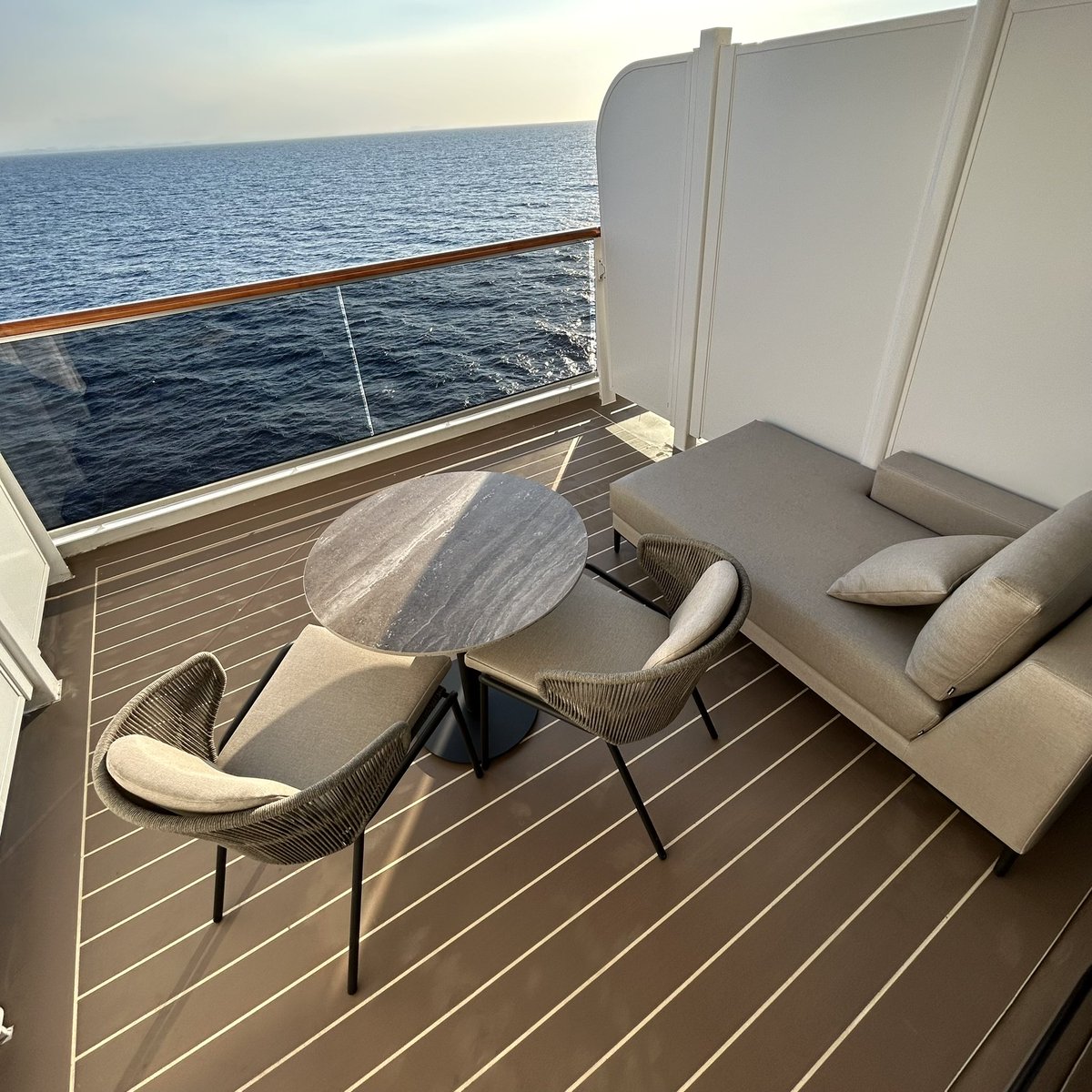 howtotravelbest's tweet photo. Every accommodation onboard @ExploraJourneys is a huge, terraced, ocean-view suite (& with heated marble bathroom floors)!
#ExploraJourneys #OceanStateofMind #LuxuryTravels #Explora1 #flagship #TerraceSuite #heatedfloors #Caribbean #luxury #cruiselife #travel #HowToTravelBest https://t.co/VvuhK3NGEY