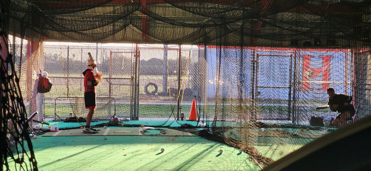 HgnCardinalBsbl's tweet photo. Game Day! We will be taking a business trip to McAllen. Got some work in early this morning to prepare. #harlingencardinals #harlingenbaseball #cardinalgrit https://t.co/eiXlWhTirB