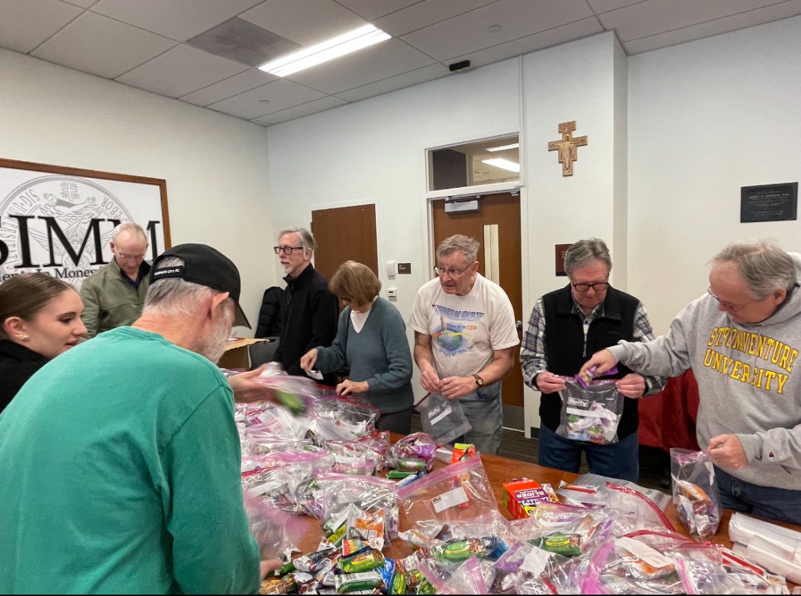 Dean James tweet media