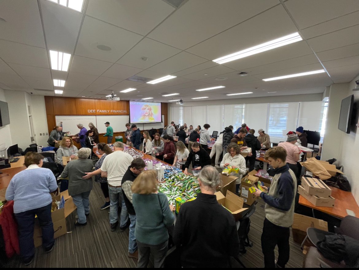 Dean James tweet media