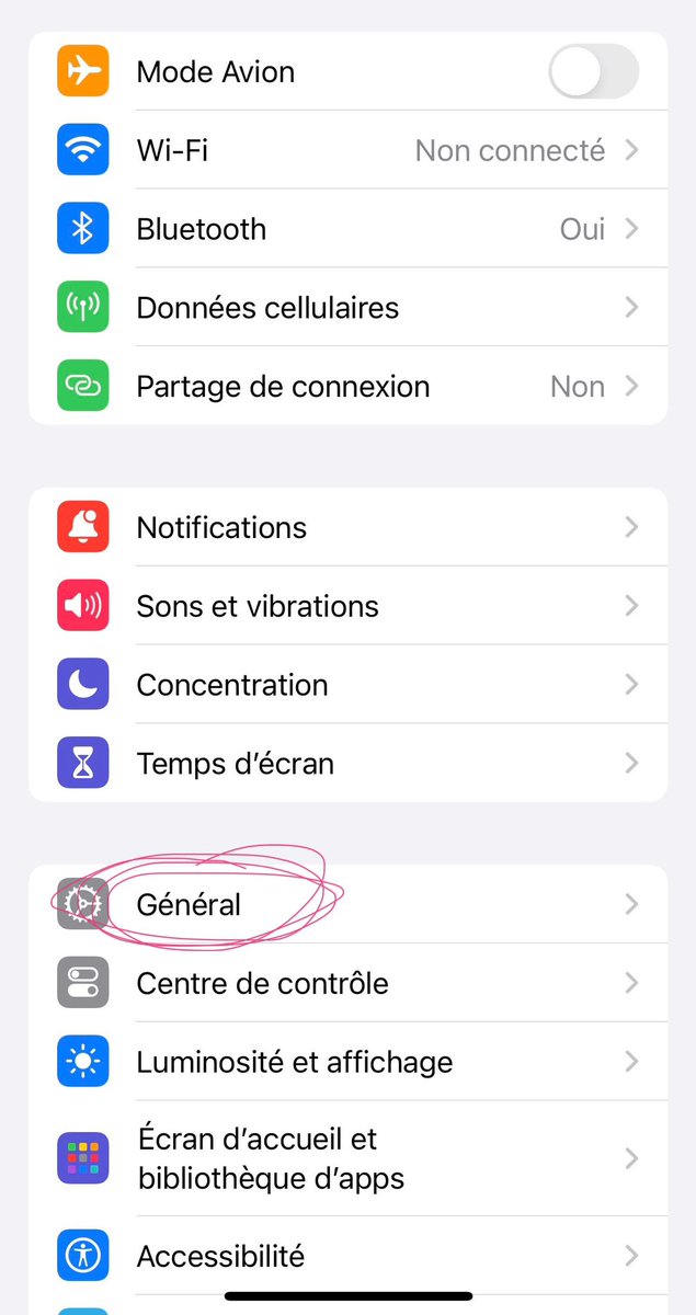 best_lssn_ever's tweet photo. With mobile phones being the hot topic today - why not get pupils to change their phone settings into their gcse language to revise vocab! #nopreplesson #mfltwitterati #teacherhack #MobilePhonesInSchools #learnalanguage #french #spanish #gcsefrench #gcsespanish #german #mflinsta https://t.co/4M23zwM4Dl